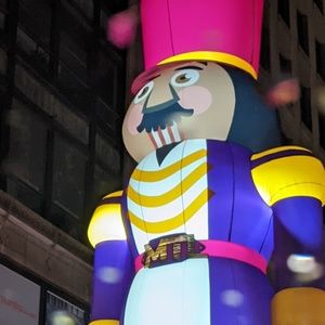 Meet your Posher, Lee